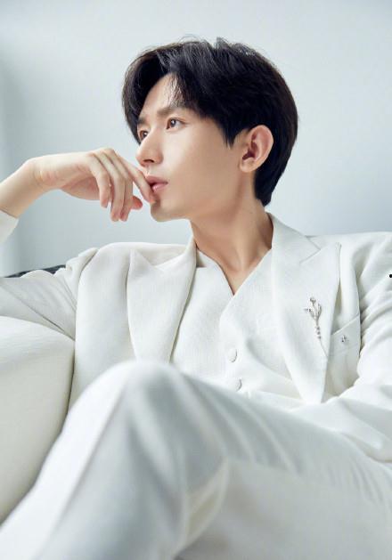 成毅娱乐吃瓜爆料是真的吗,真相揭秘还是无稽之谈?